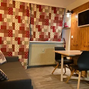 Appartement Les Menuires -les Lauzes - 2 Pièces 5 Pers - Balcon Sud Ouest - Aux Pieds, Saint-Martin-de-Belleville